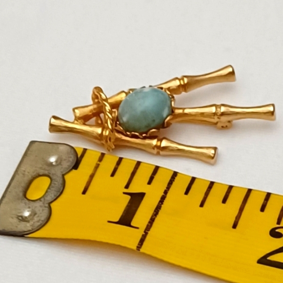 VINTAGE ACT II BROOCH PIN - Picture 6 of 6